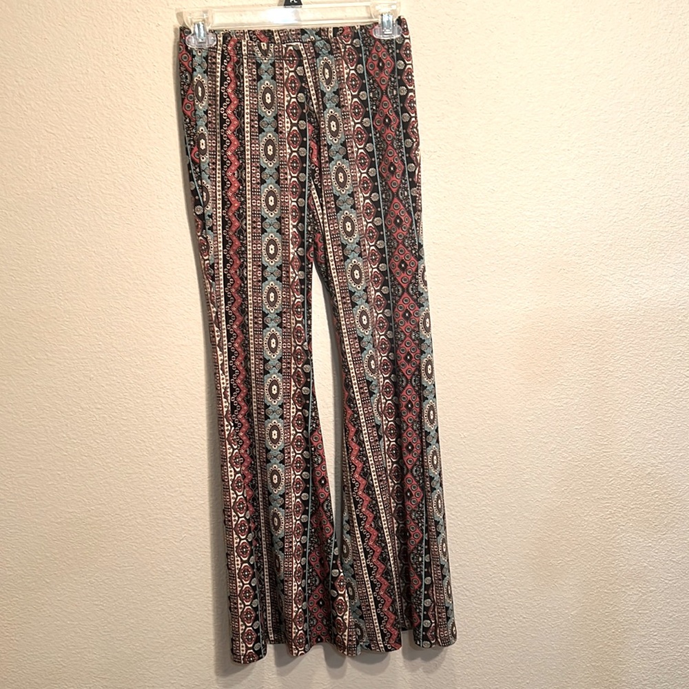 Flared leg hippie pants ✨ super cute and comfy
